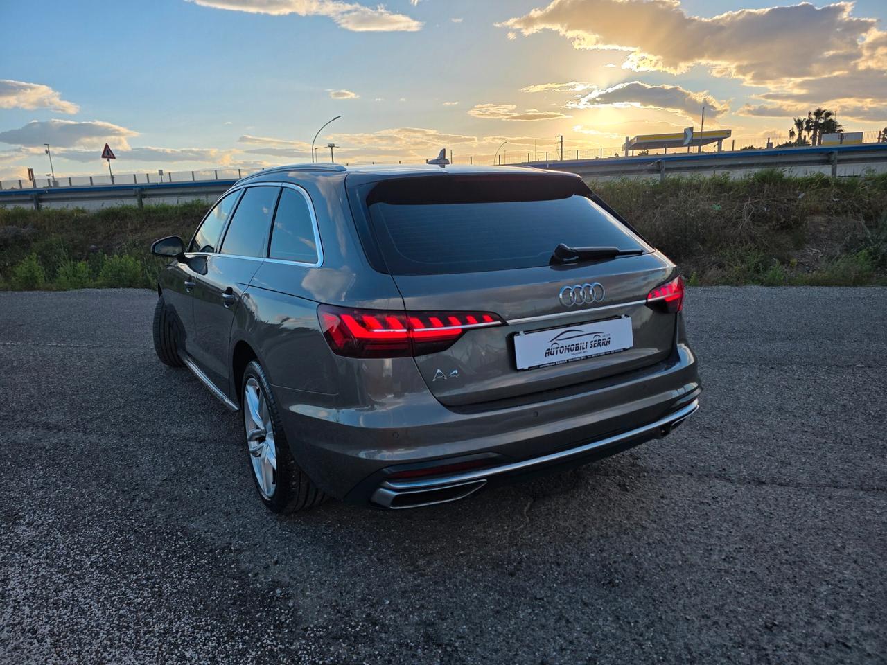 Audi A4 Avant 40 TDI S tronic Business Advanced