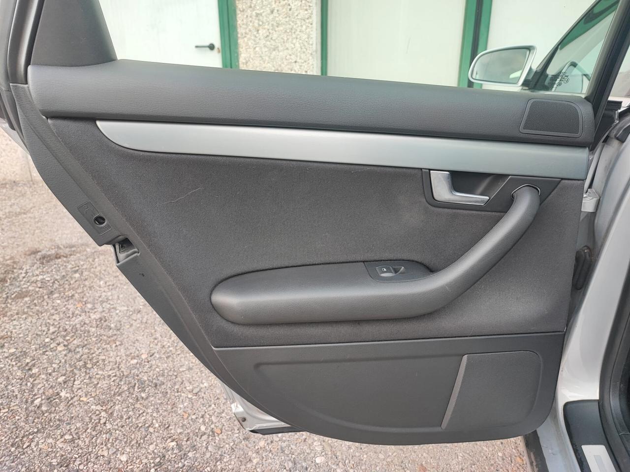 Audi A4 2.0 TDI DIESEL AUTOMATICA BERLINA 2005