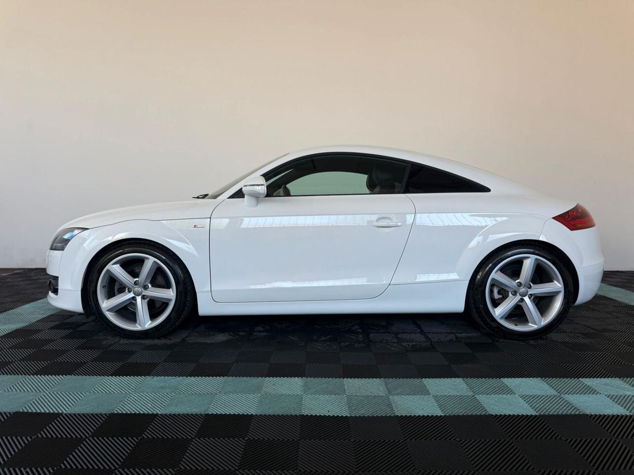 Audi TT Coupé 1.8 TFSI Advanced plus S-LINE