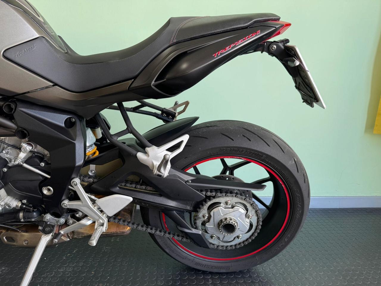 Mv Agusta Brutale 675
