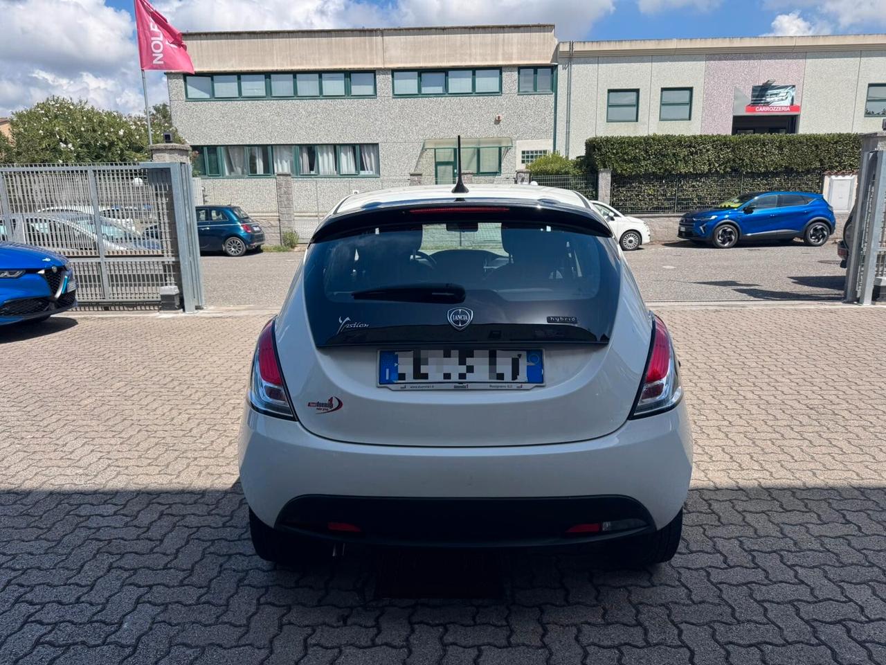 Lancia Ypsilon 1.0 FireFly 5 porte S&S Hybrid Silver Plus