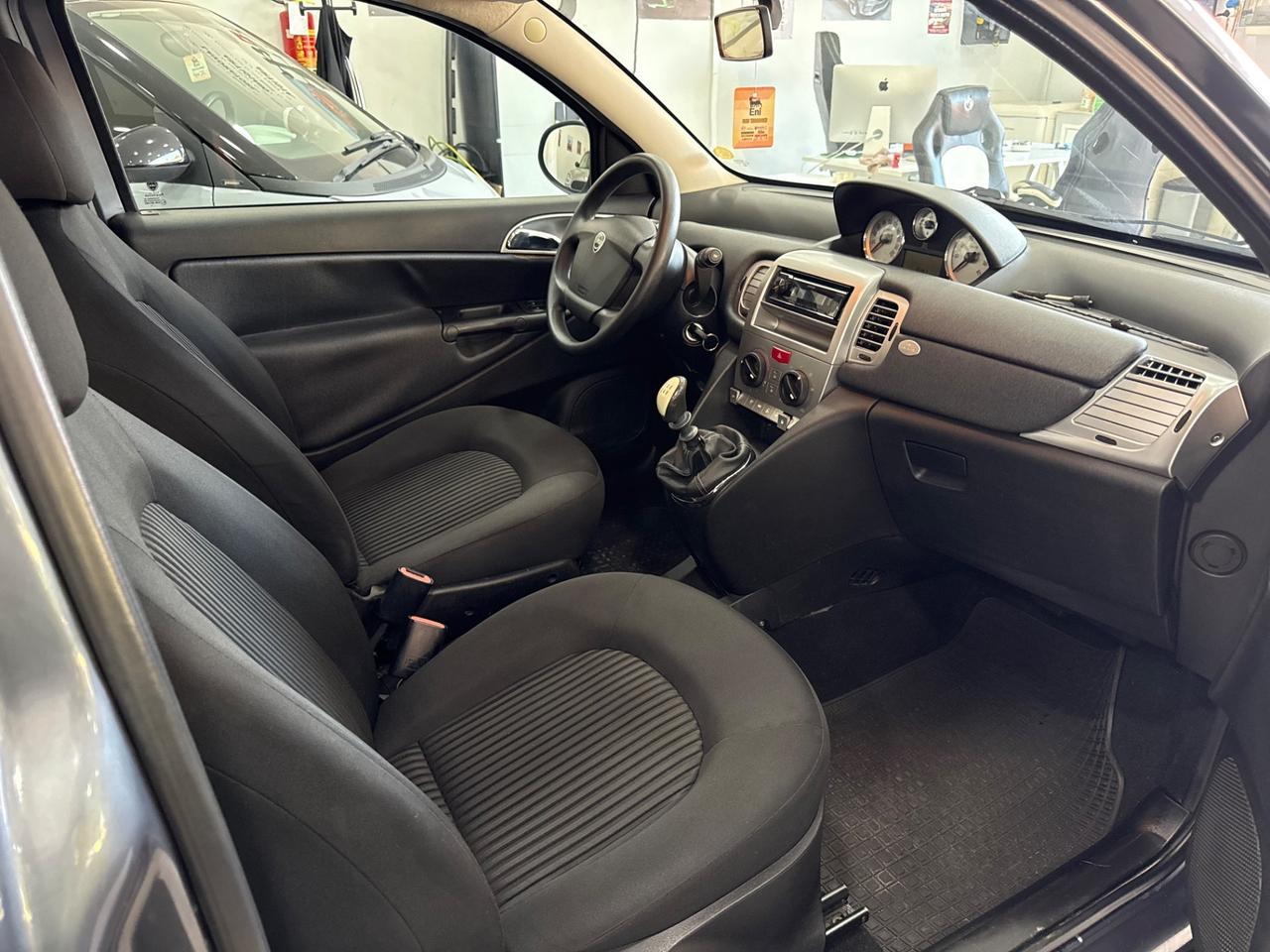Lancia Ypsilon 1.2 2010 120 mila km nuova