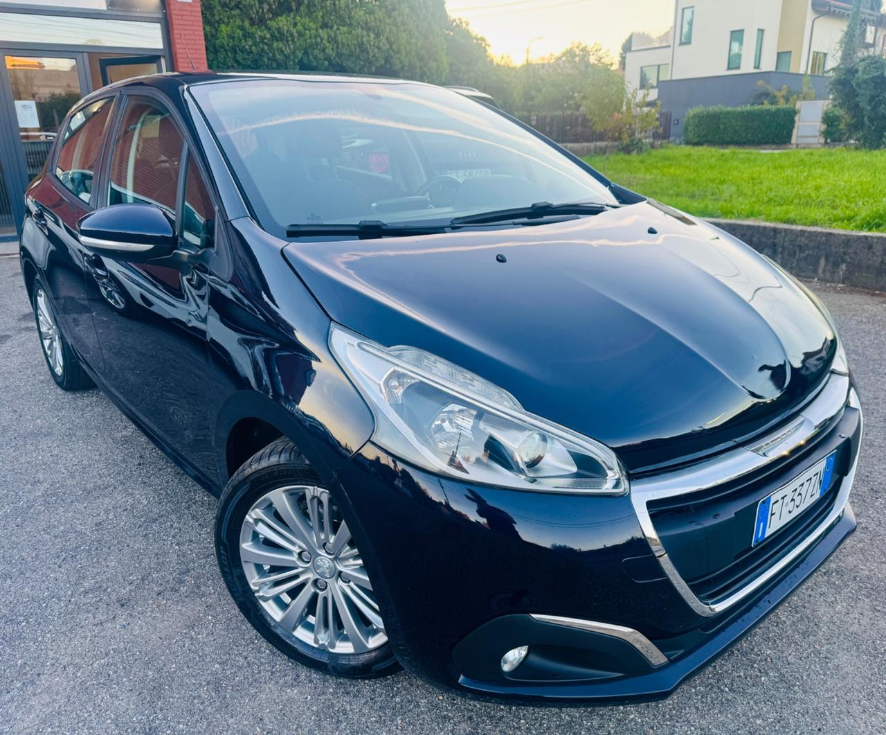 Peugeot 208 PureTech 82 Stop&Start 5 porte Allure