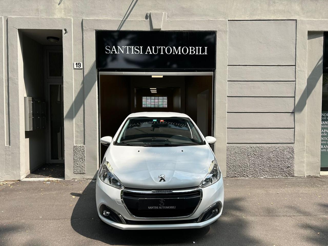 Peugeot 208 PureTech 82 5 porte Allure