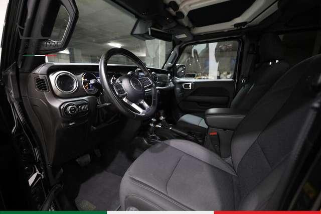 Jeep Gladiator 3.0 V6 Overland 4wd auto