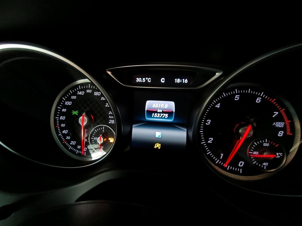 Mercedes-benz A 180 Premium AMG Pack Night