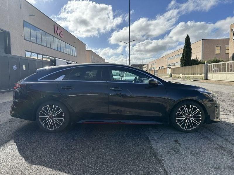 Kia ProCeed 1.6 T-GDI GT DCT 204cv