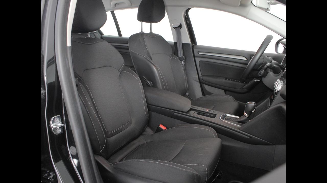 RENAULT Megane IV 2020 Sporter - Megane Sporter 1.5 blue dci Business 115cv edc