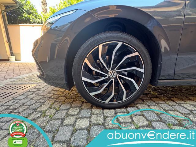 VOLKSWAGEN Golf 1.5 eTSI 150 CV EVO ACT DSG R-Line