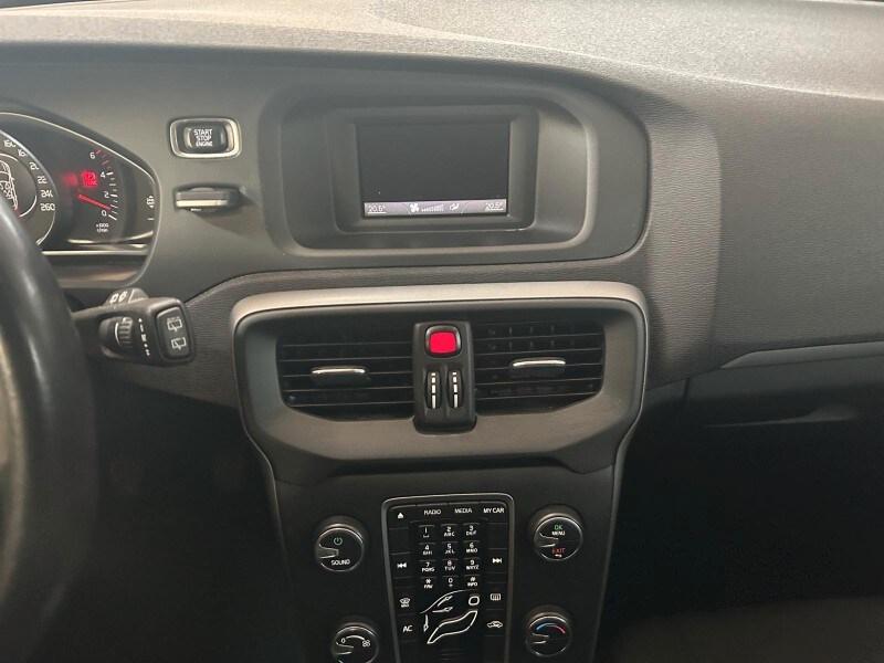 VOLVO V40 (2012-2020) V40 D2 1.6 Nova Edition