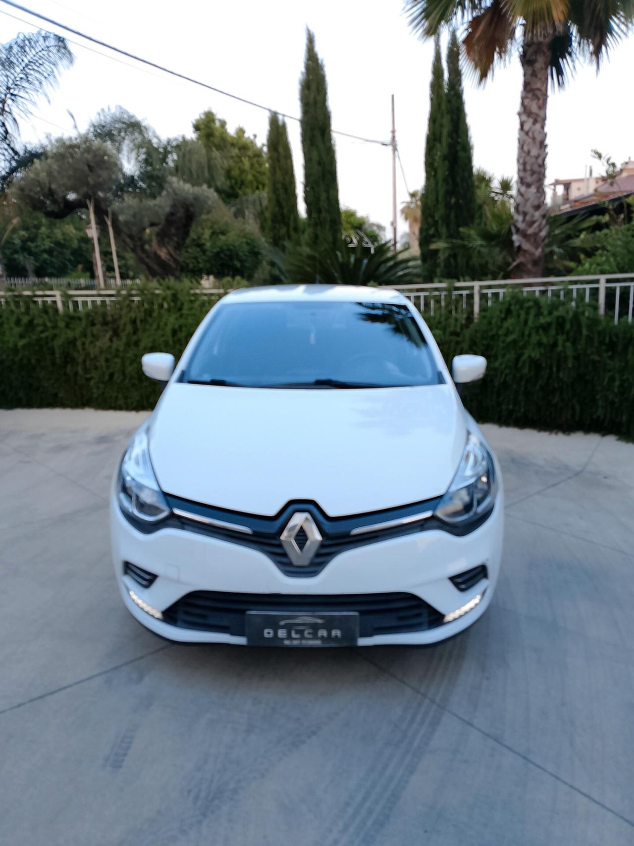 Renault Clio 1.2 75CV 5 porte Zen