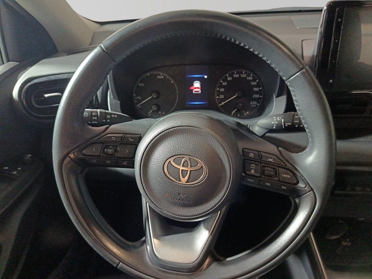 TOYOTA Yaris 4ª serie - Yaris 1.5 Hybrid 5 porte Active AUTOMATICO