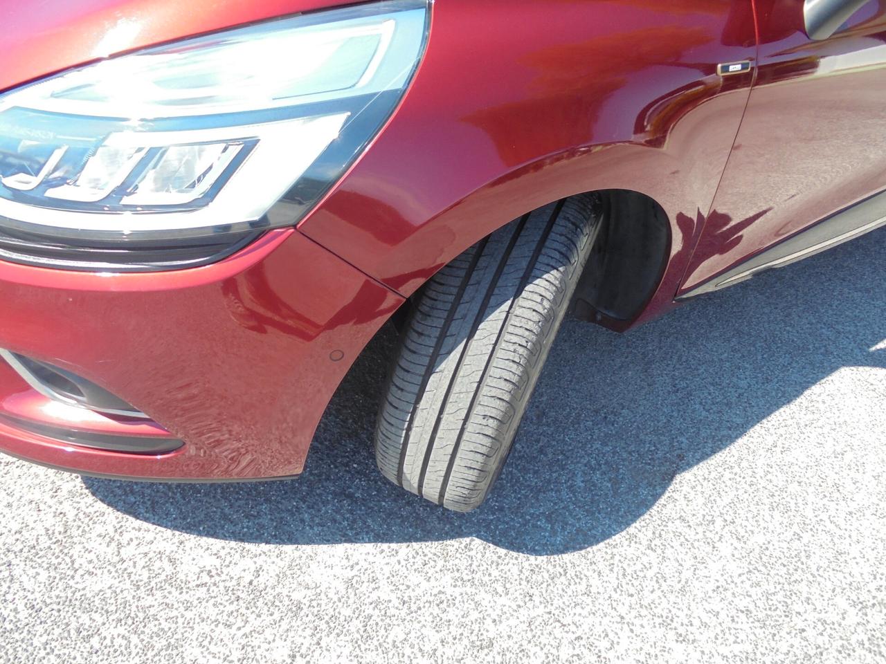 Renault Clio TCe 12V 75 CV 5 porte Moschino Life