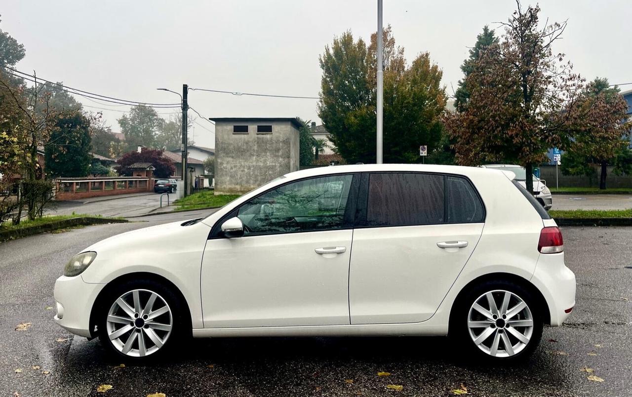 Volkswagen Golf 1.6 TDI COMFORTLINE