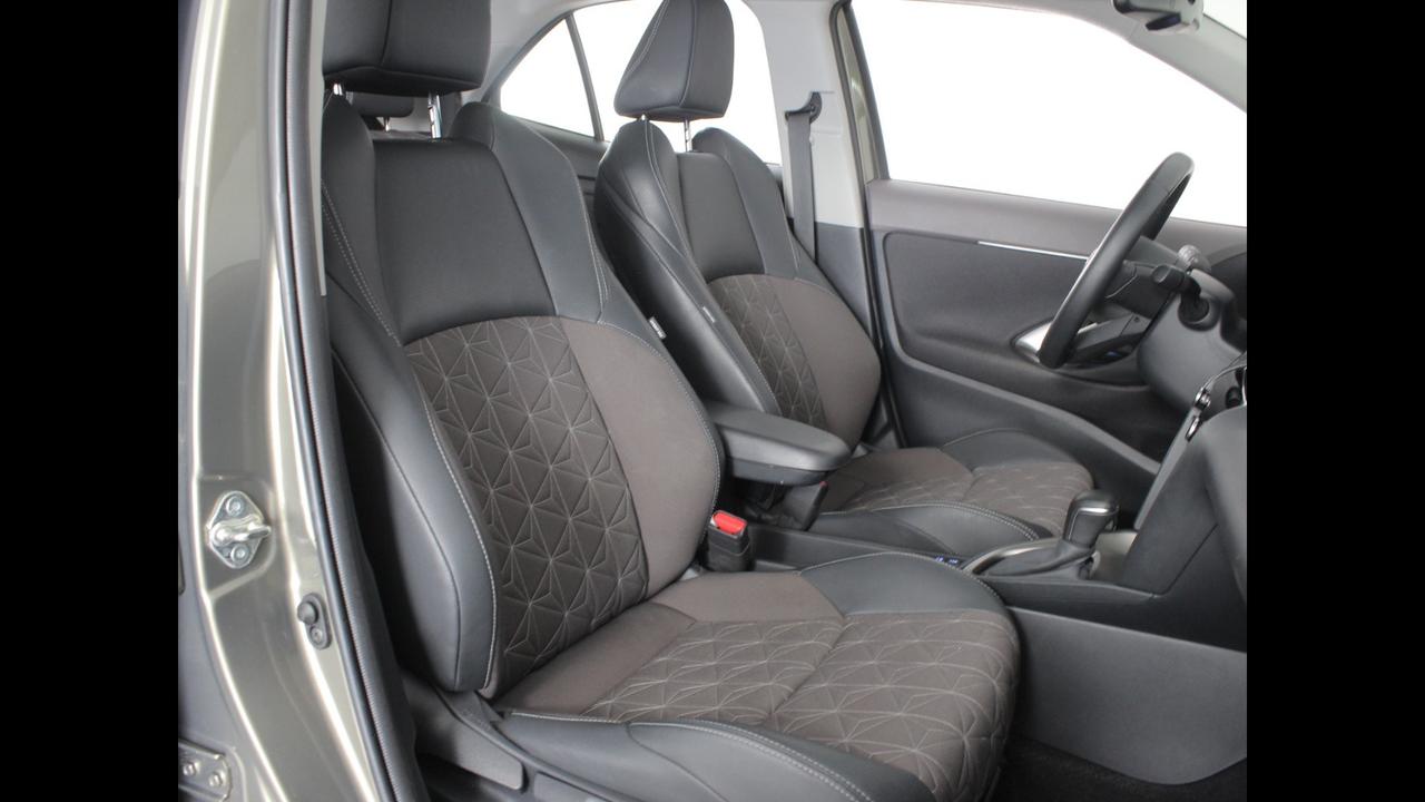 TOYOTA Yaris Cross - Yaris Cross 1.5h Lounge fwd 116cv e-cvt