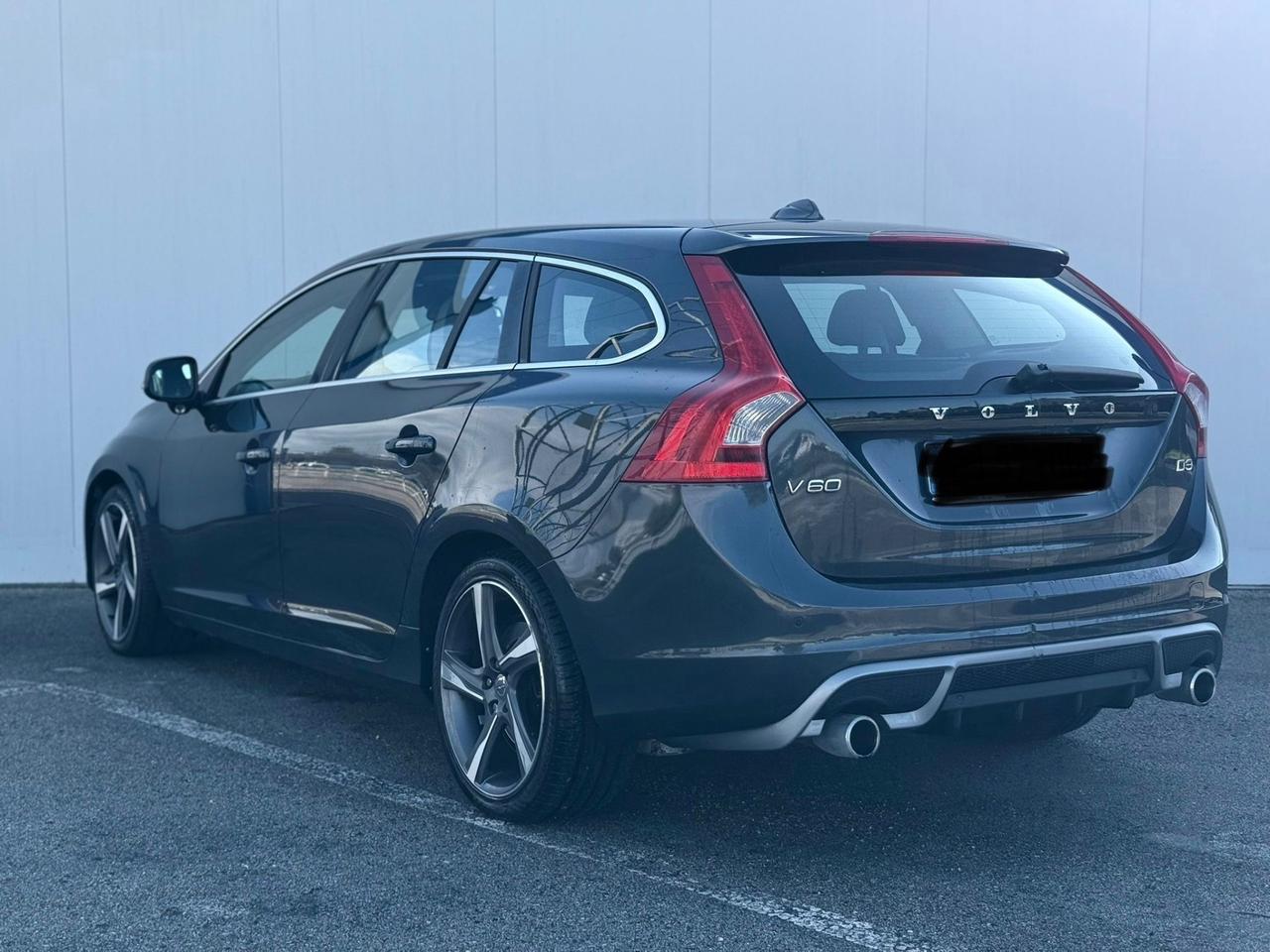 Volvo V60 D5 Geartronic R-design