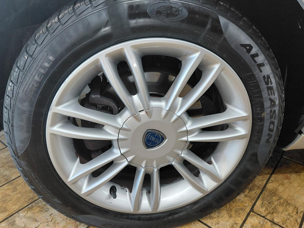 Lancia Ypsilon 1.4 Unyca Ecochic GPL