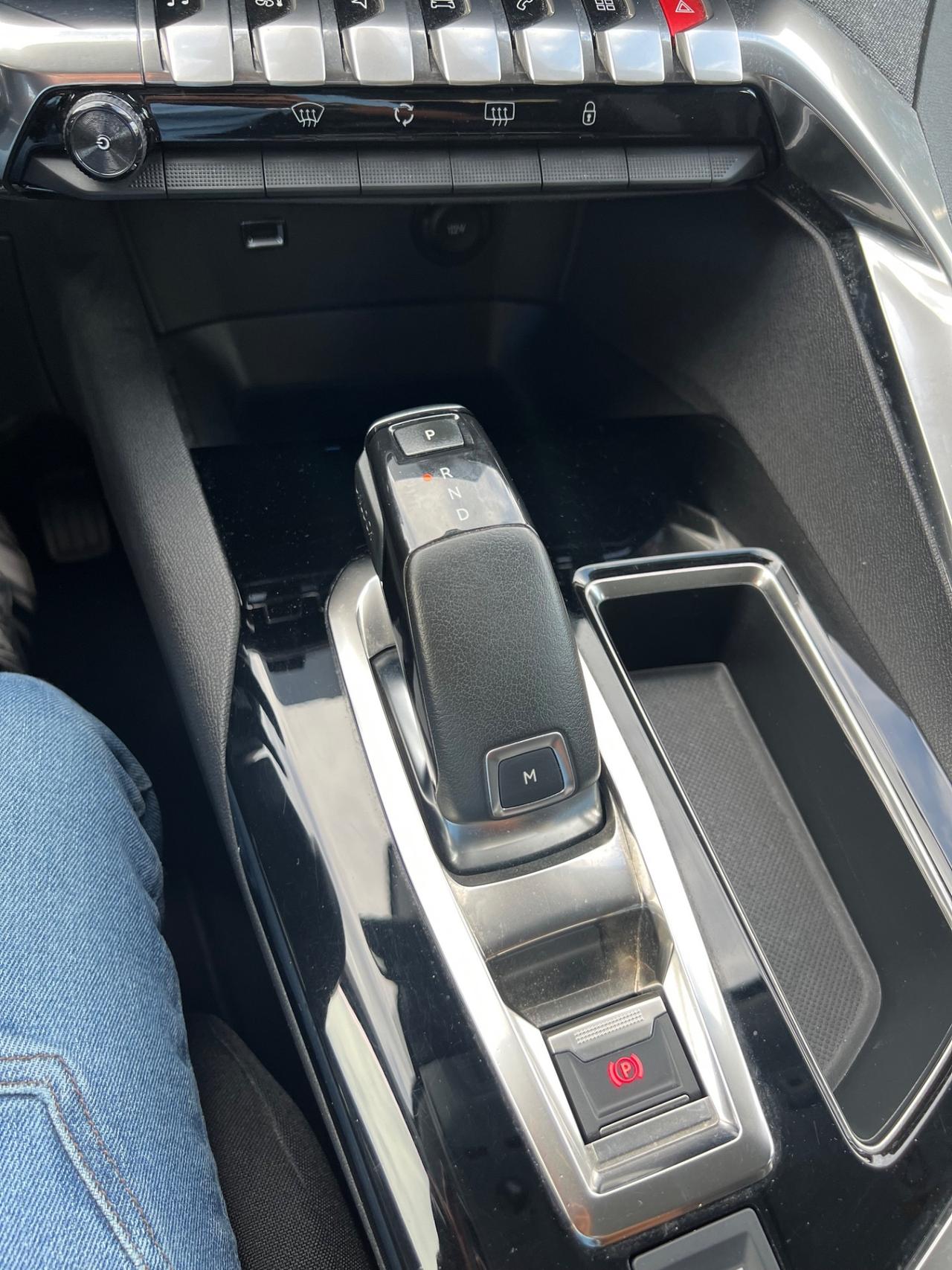 Peugeot 3008 1.5 BlueHDi 130cv 2019