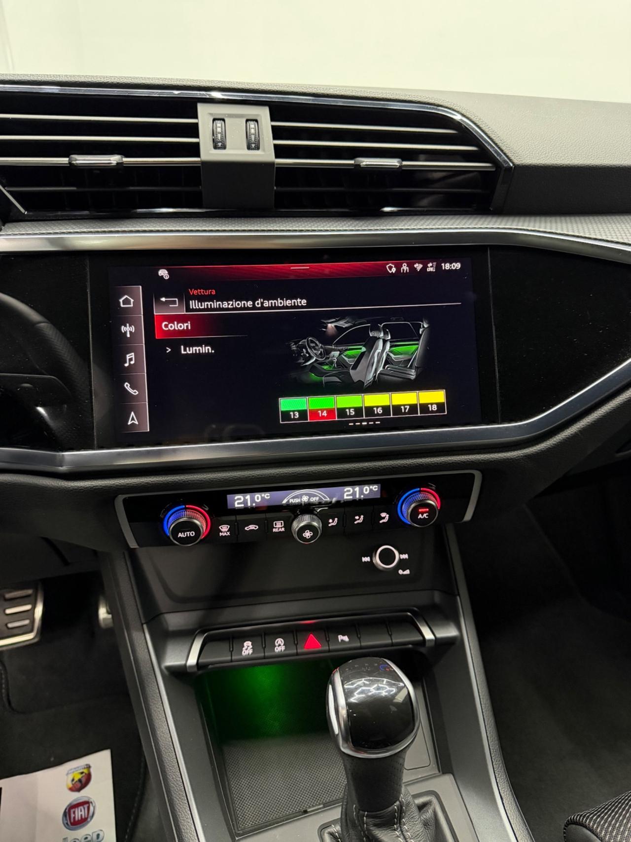 Audi Q3 35 TDI S tronic line edition 2120 km black