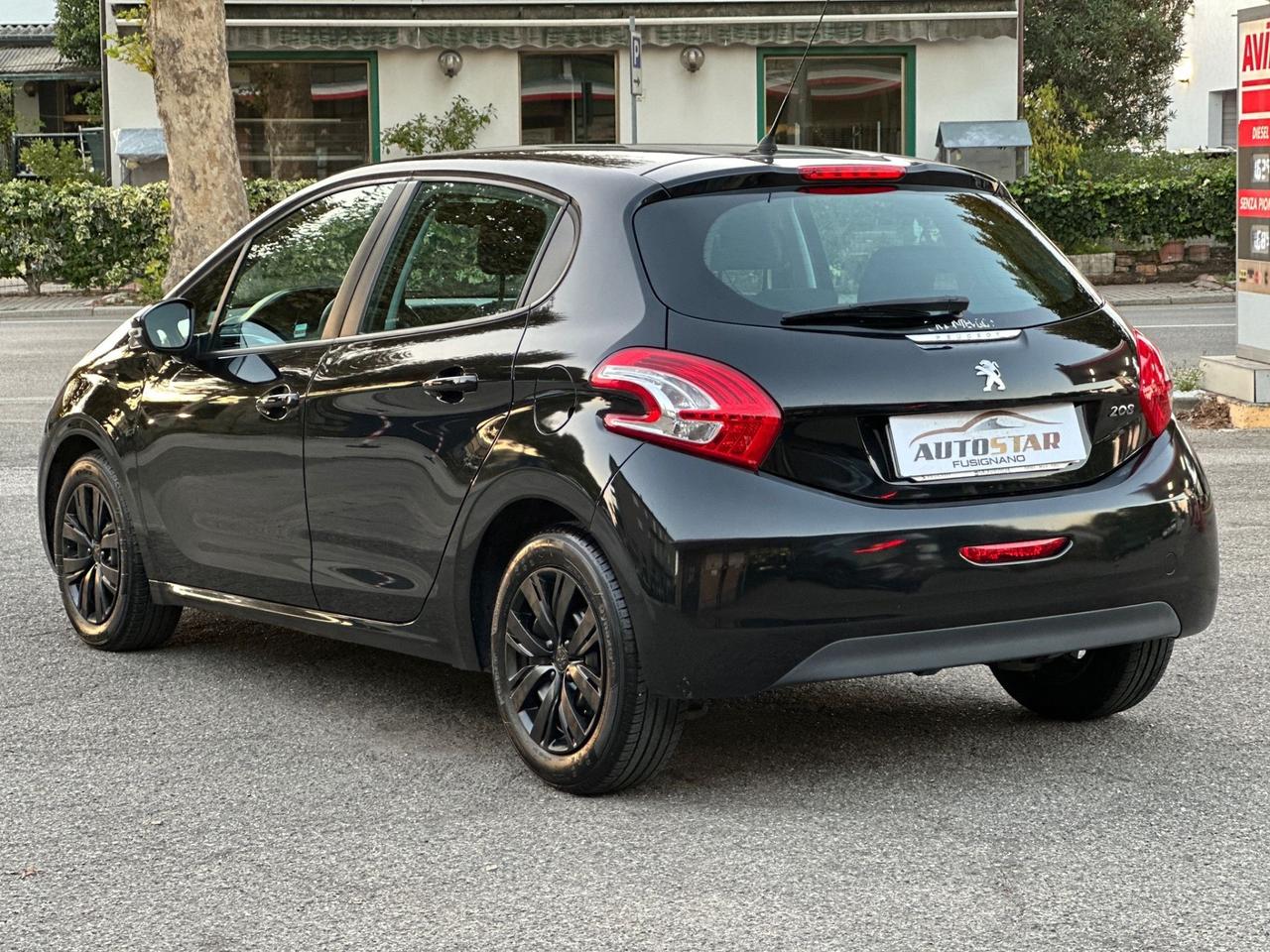 Peugeot 208 1.4 e-HDi 68CV Stop&Start 5 porte Allure 2013