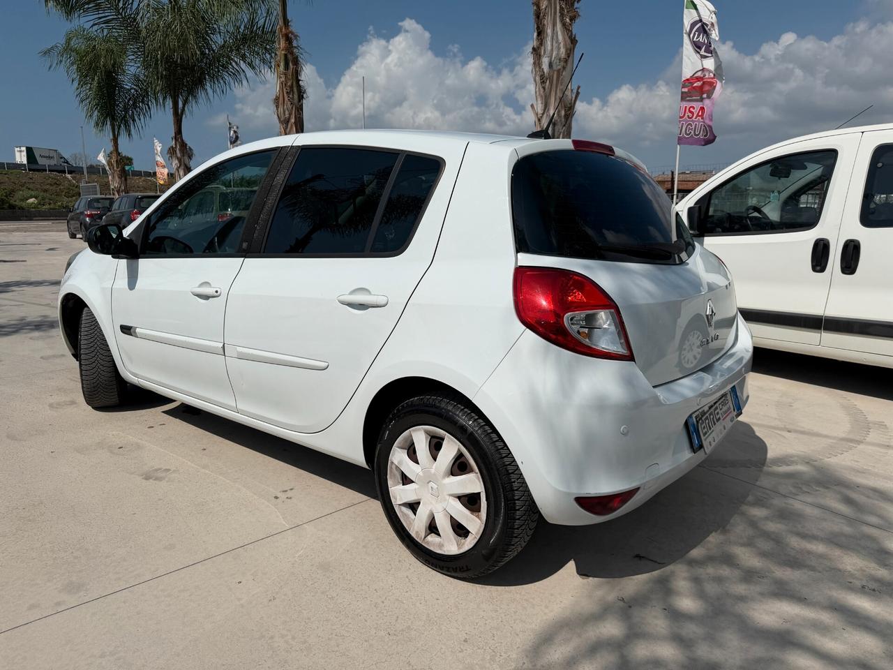 RENAULT CLIO 2010 1.2 BENZINA 101 CV