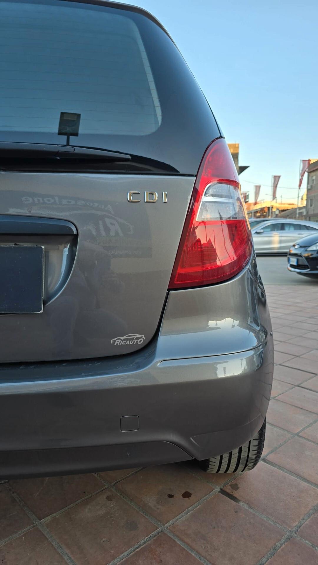 Mercedes-benz A 160 CDI BlueEFFICIENCY Avantgarde