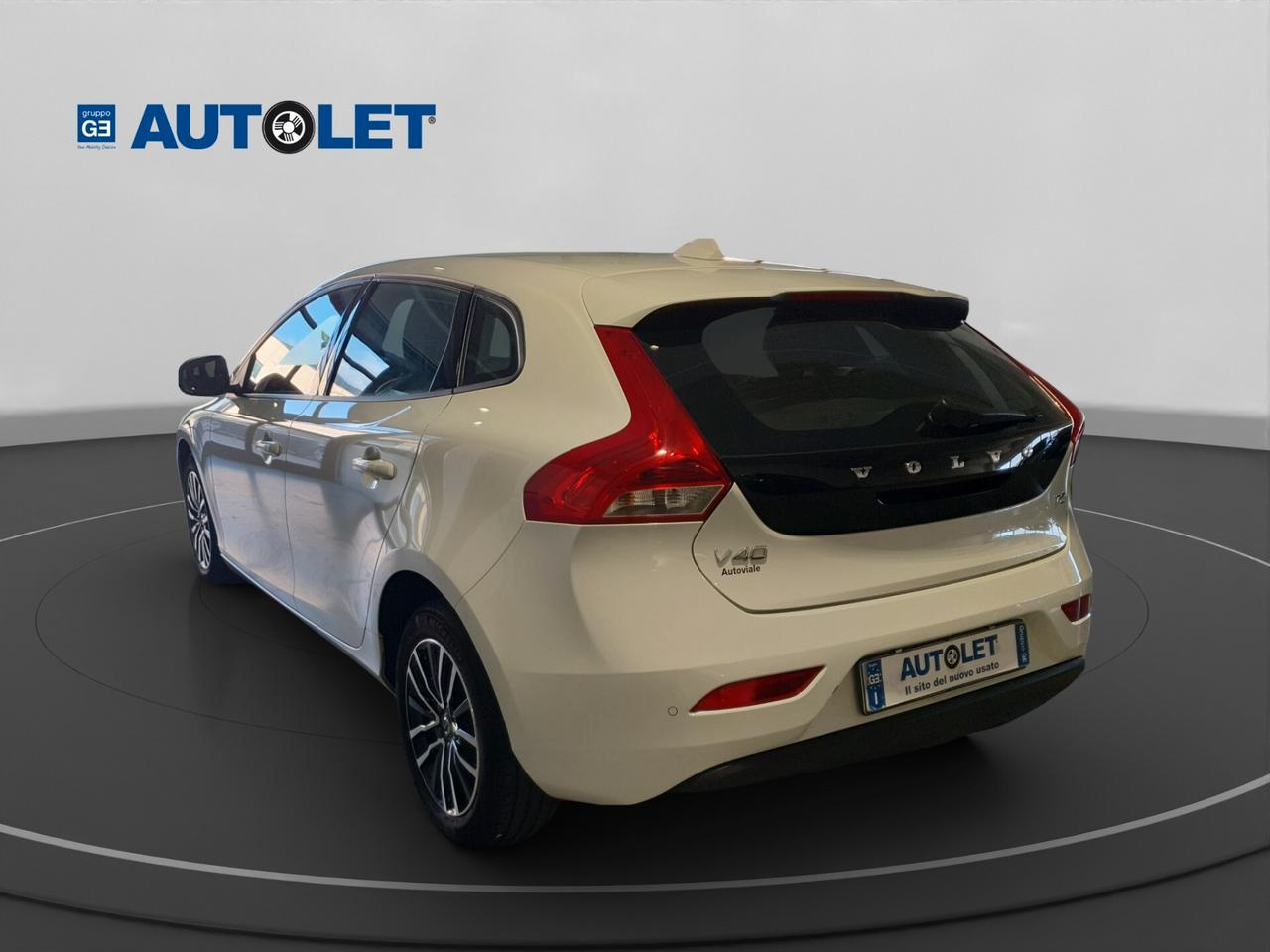 Volvo V40 T2 Business Plus 122 CV