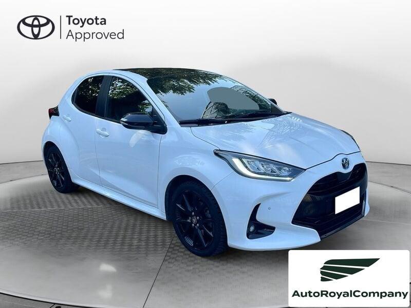 Toyota Yaris Hybrid Lounge MY22 IVA ESPOSTA