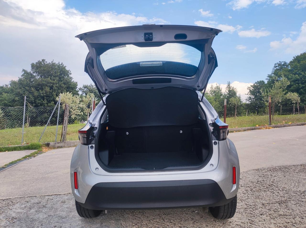 TOYOTA YARIS CROSS Full Hybrid Business senza busta paga