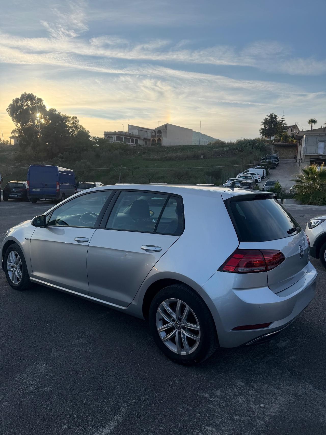 Volkswagen Golf 1.5 TGI DSG 5p. Business BlueMotion Technology