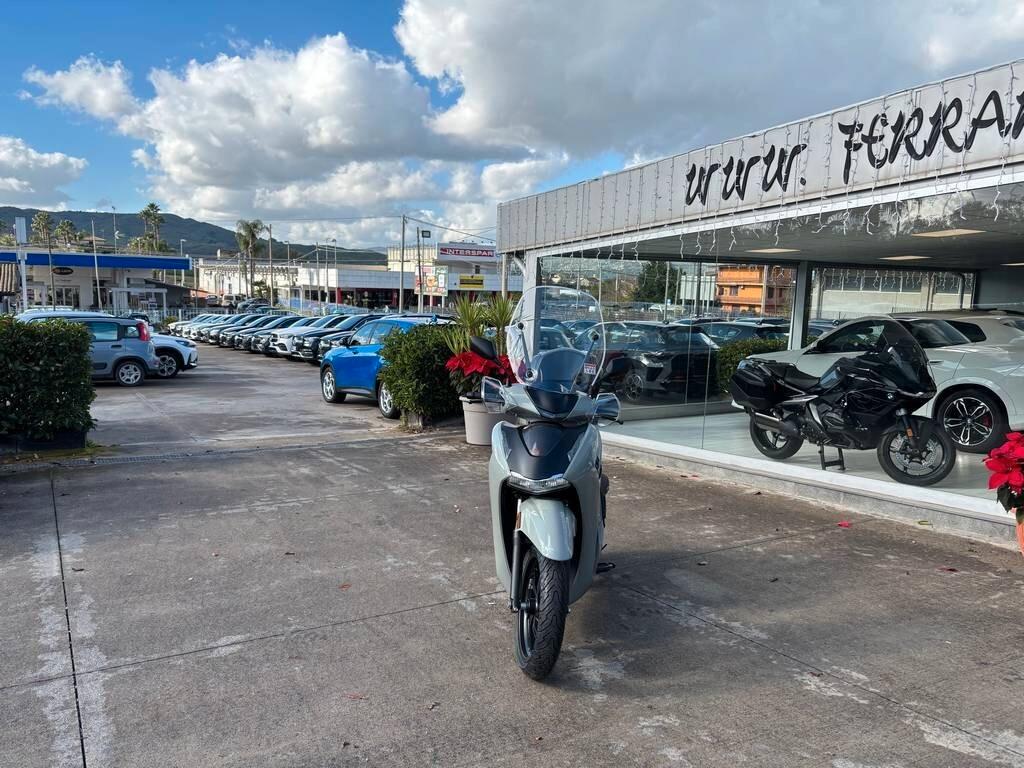 Honda SH 350 Sport ABS grigio Nuovo pronto consegna