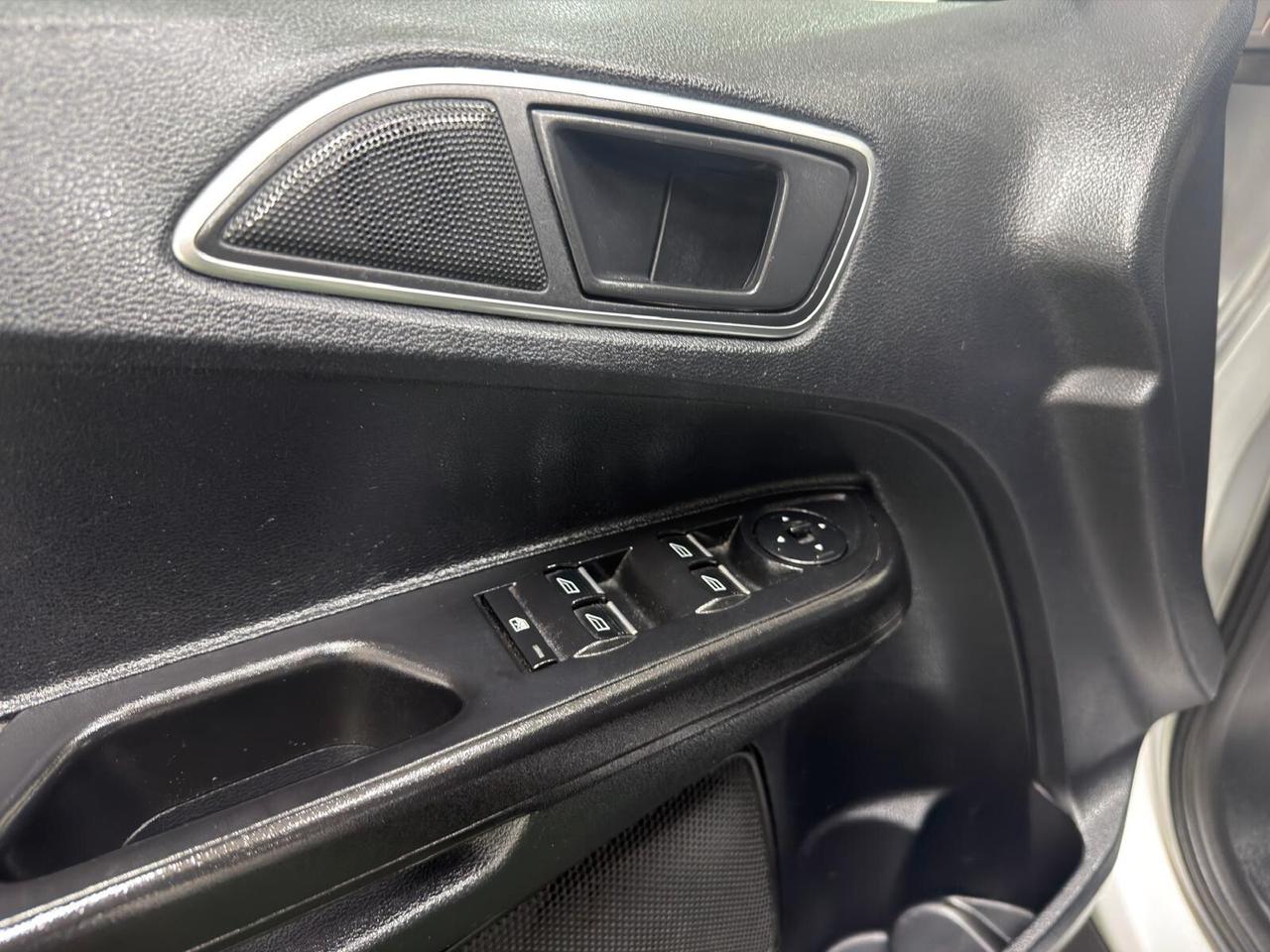 Ford B-Max 1.5 TDCi 75 CV Titanium
