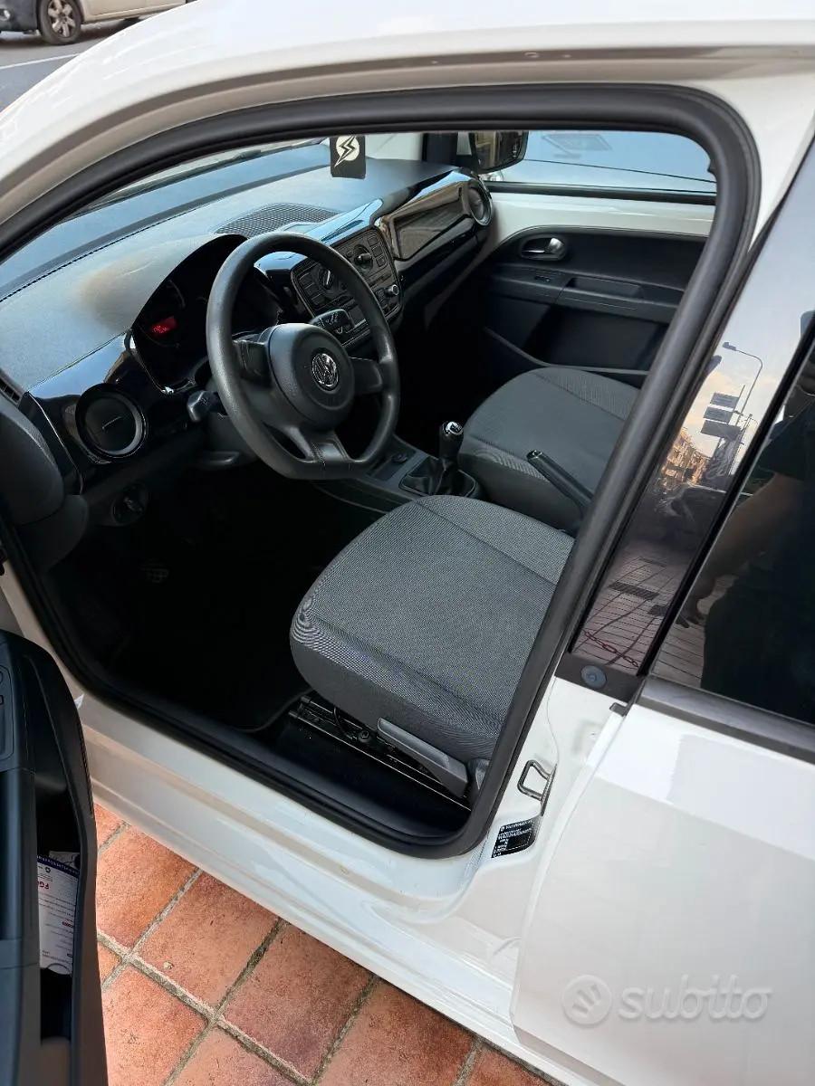 VOLKSWAGEN UP 1.0 BENZINA