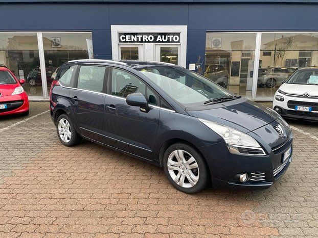 PEUGEOT 5008 Allure Hdi 112 cv 7 posti (5+2)