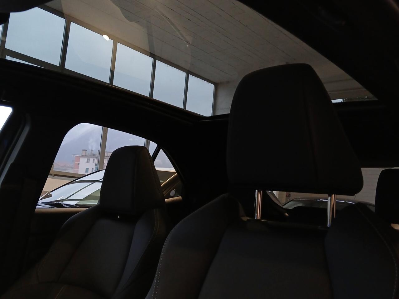 Toyota Yaris Cross 1.5 Hybrid 130 CV 5p. E-CVT AWD-i Lounge