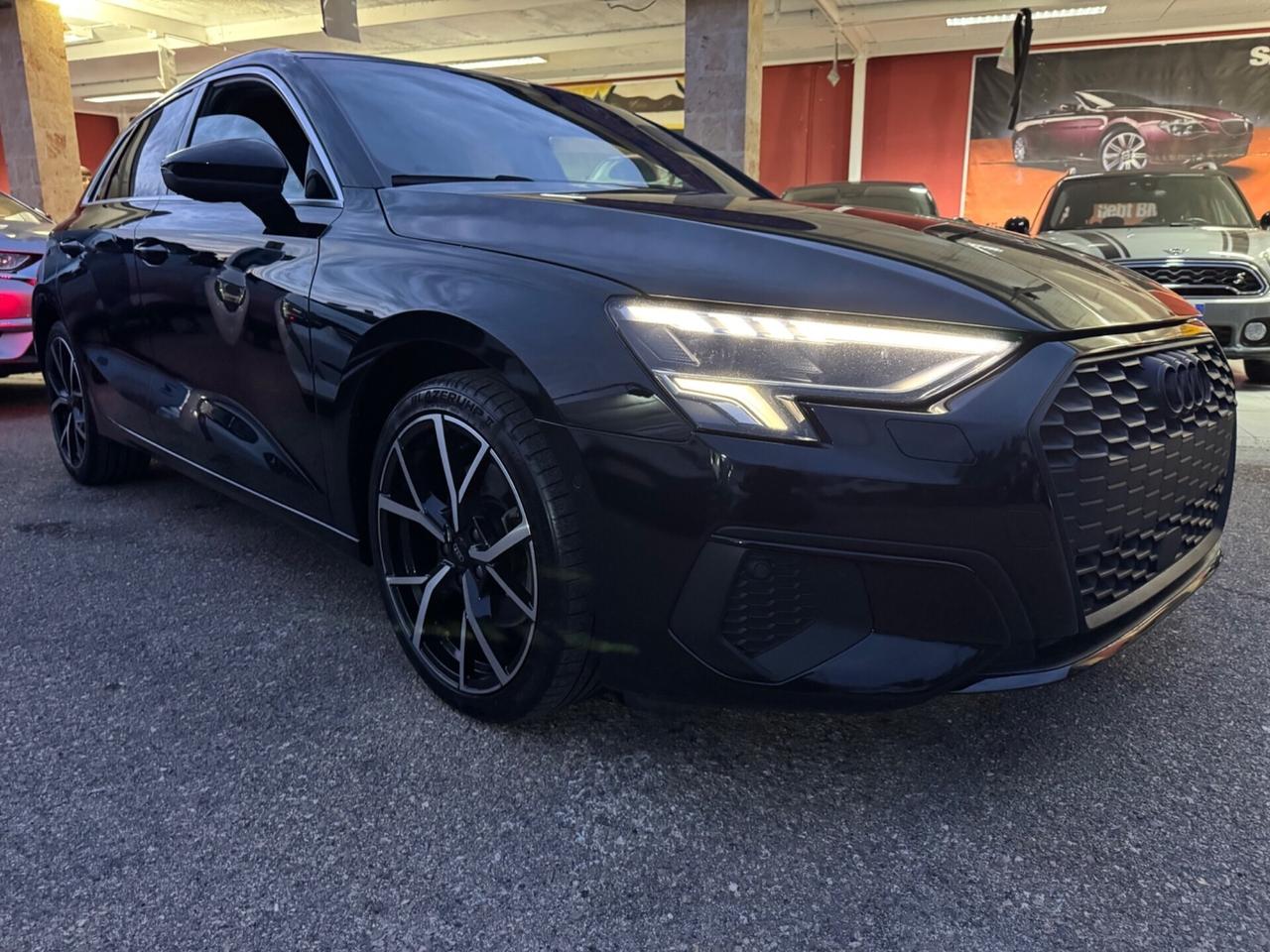 Audi A3 35 TDI Stronic Total Black led matrix