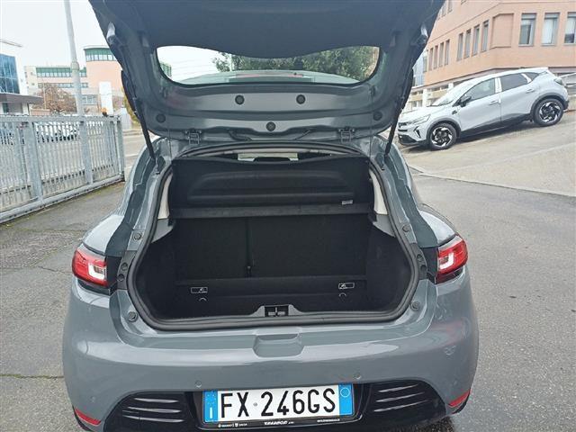 RENAULT Clio 5 Porte 1.5 dCi 75cv Moschino Zen