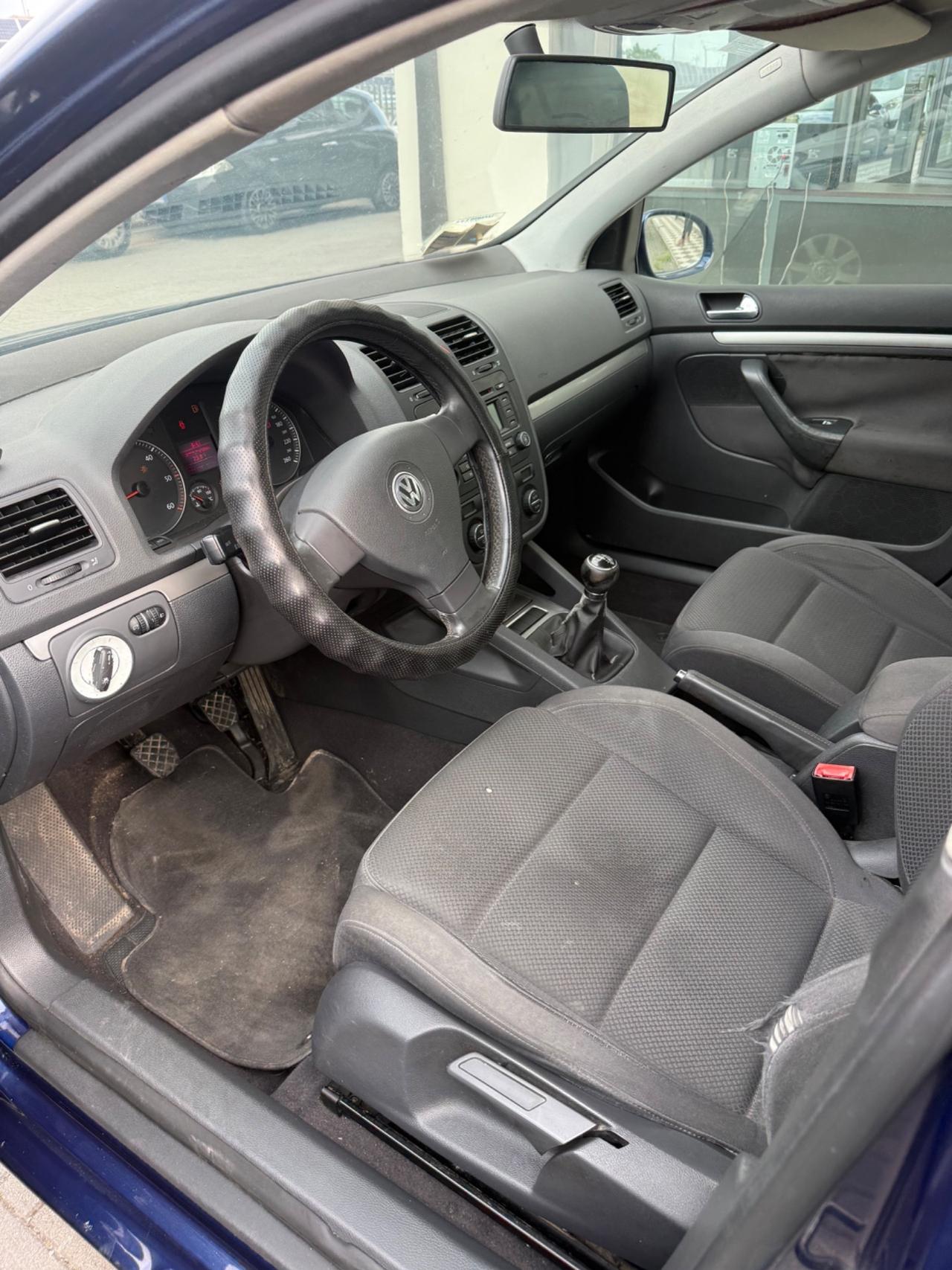 Volkswagen Golf 2.0 16V TDI 5p. Sportline