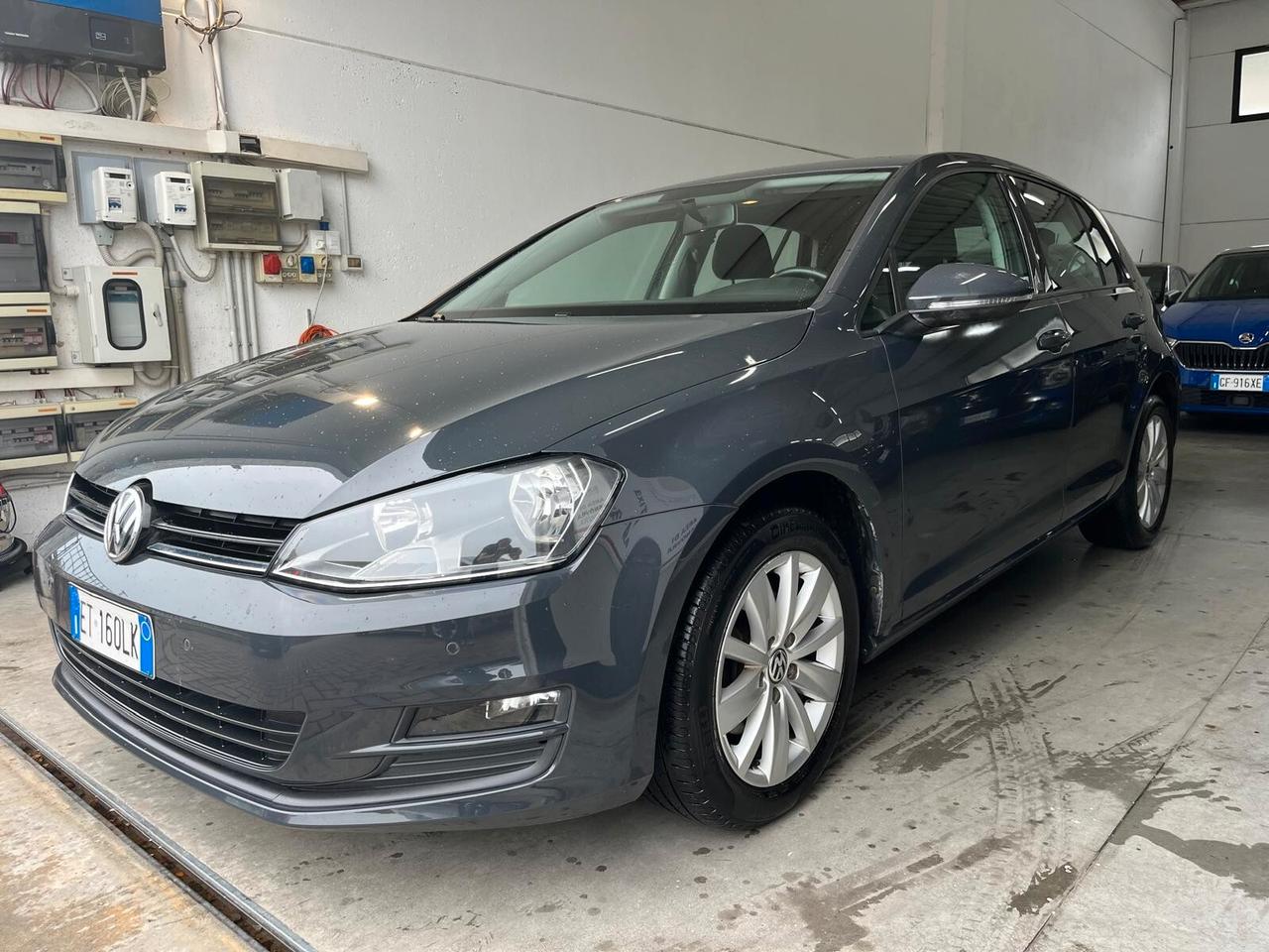Volkswagen Golf 1.2 BENZINA