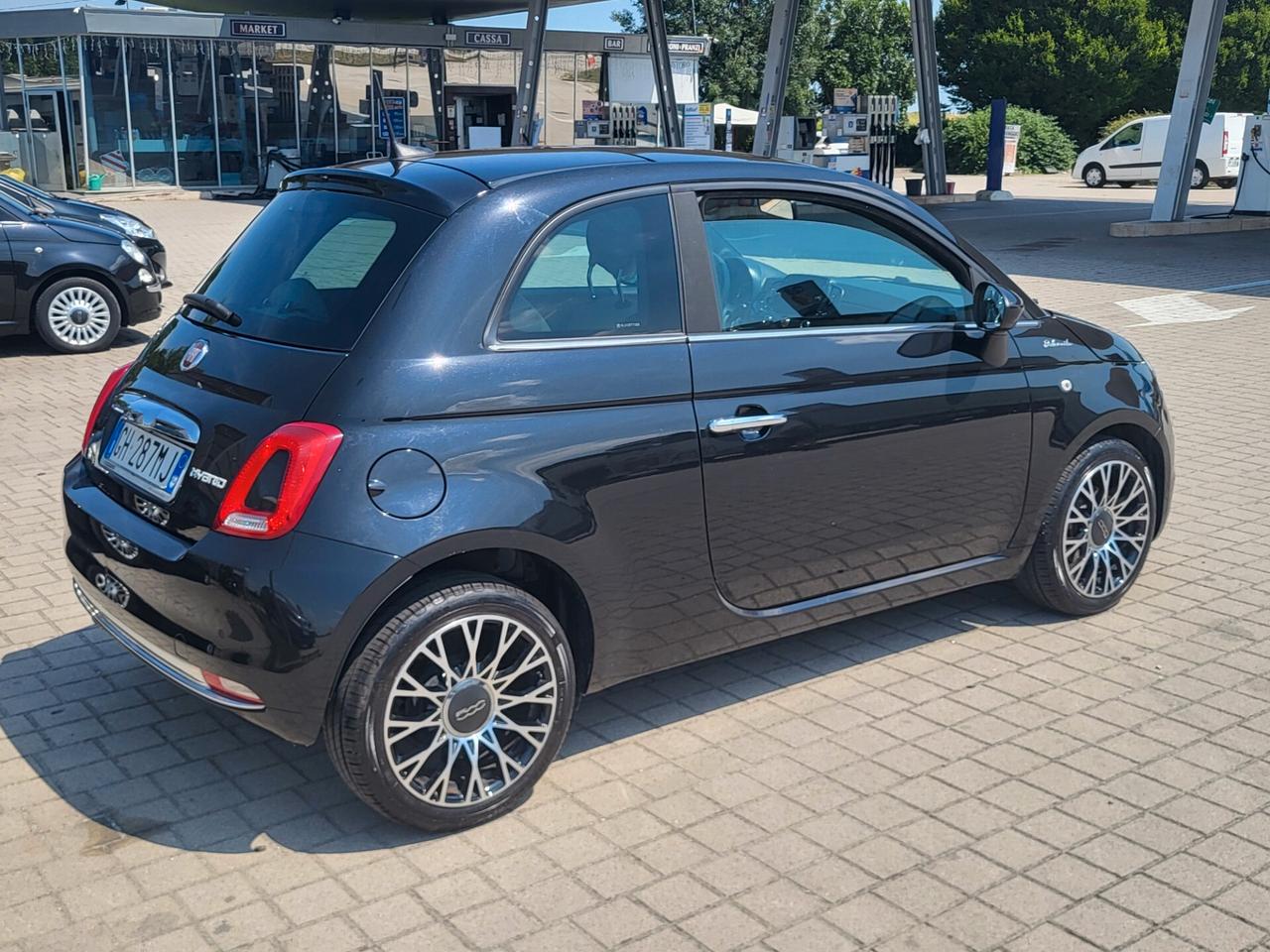 Fiat 500 1.0 Hybrid Dolcevita