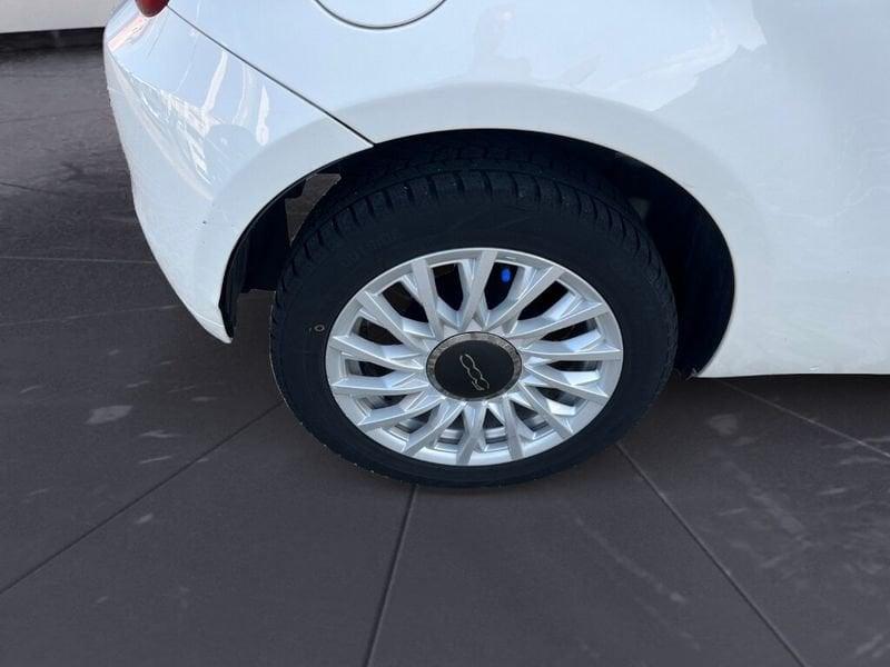 FIAT 500 (2015-2024) 1.0 Hybrid Dolcevita