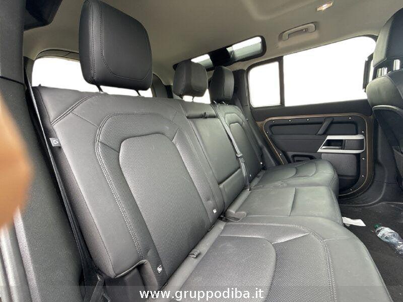 Land Rover Defender VII 2020 110 Diesel 110 3.0d i6 mhev SE awd 200cv auto