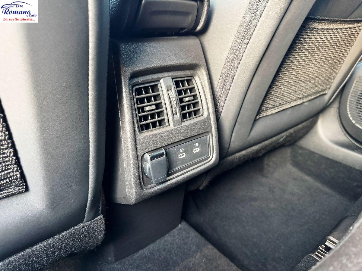 NEW RENAULT - Captur - TCe 90 CV Techno#RETROCAMERA!