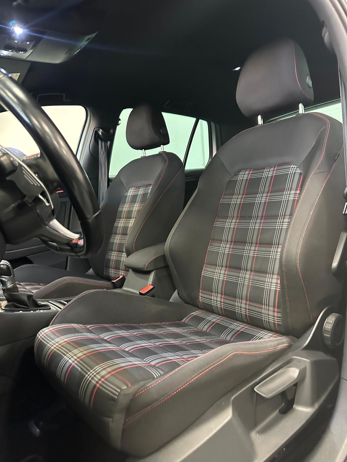 Volkswagen Golf GTI Performance 2.0 245 CV TSI 5p. BMT