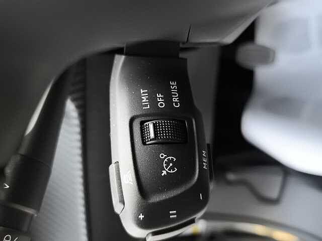 Peugeot 2008 PureTech 100 S&S Allure