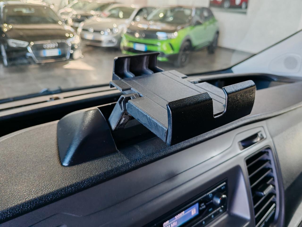 Ford Transit Custom 2.0 EcoBlue Hybrid 130 PC Titanium