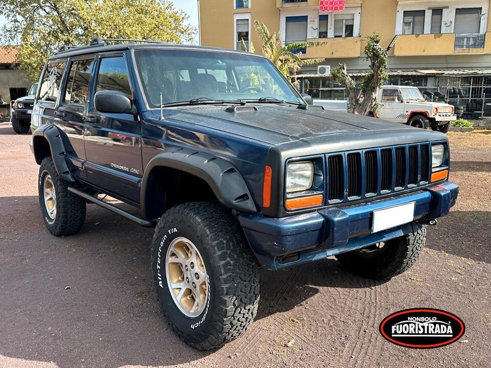 Jeep Cherokee 2.5 TD 5 Porte Sport