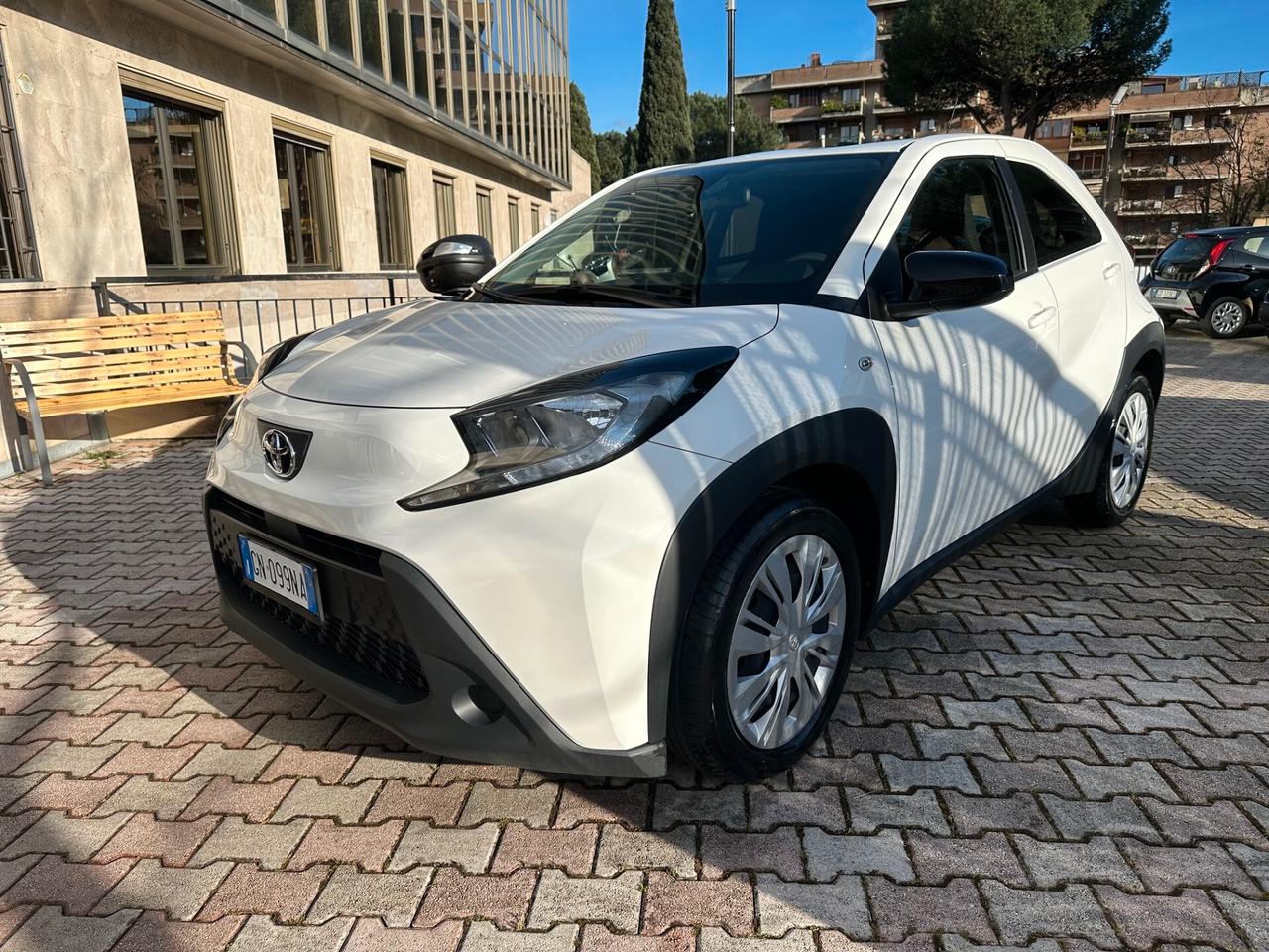 Toyota Aygo X C.AUT. 5 porte Active 04/23 KM.18586