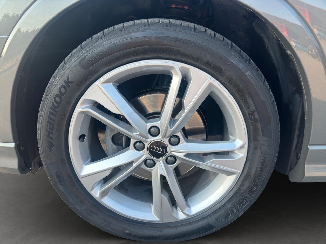 Audi Q3 35 TDI S tronic-S-LINE EST.