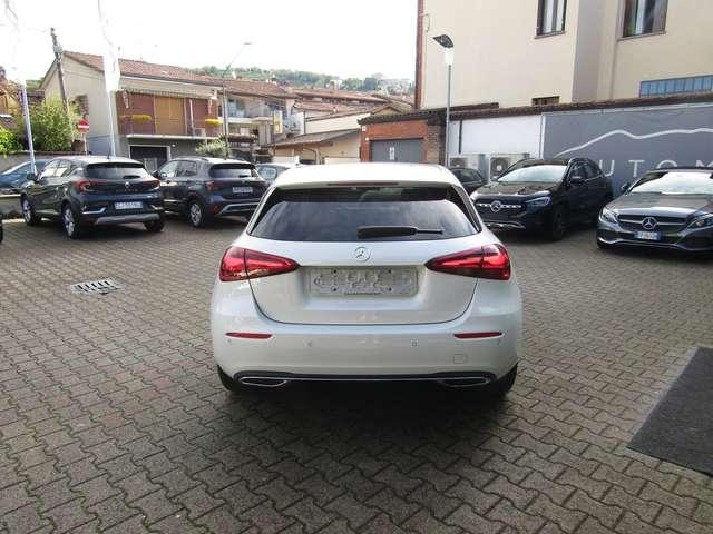 Mercedes-Benz A 180 BENZINA MHEV 136CV CAMBIO AUTO,FARI LED,CERCHI 17
